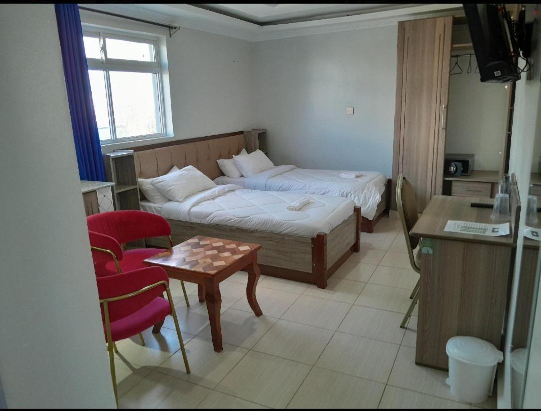 Equine Hotel Ruiru Esterno foto